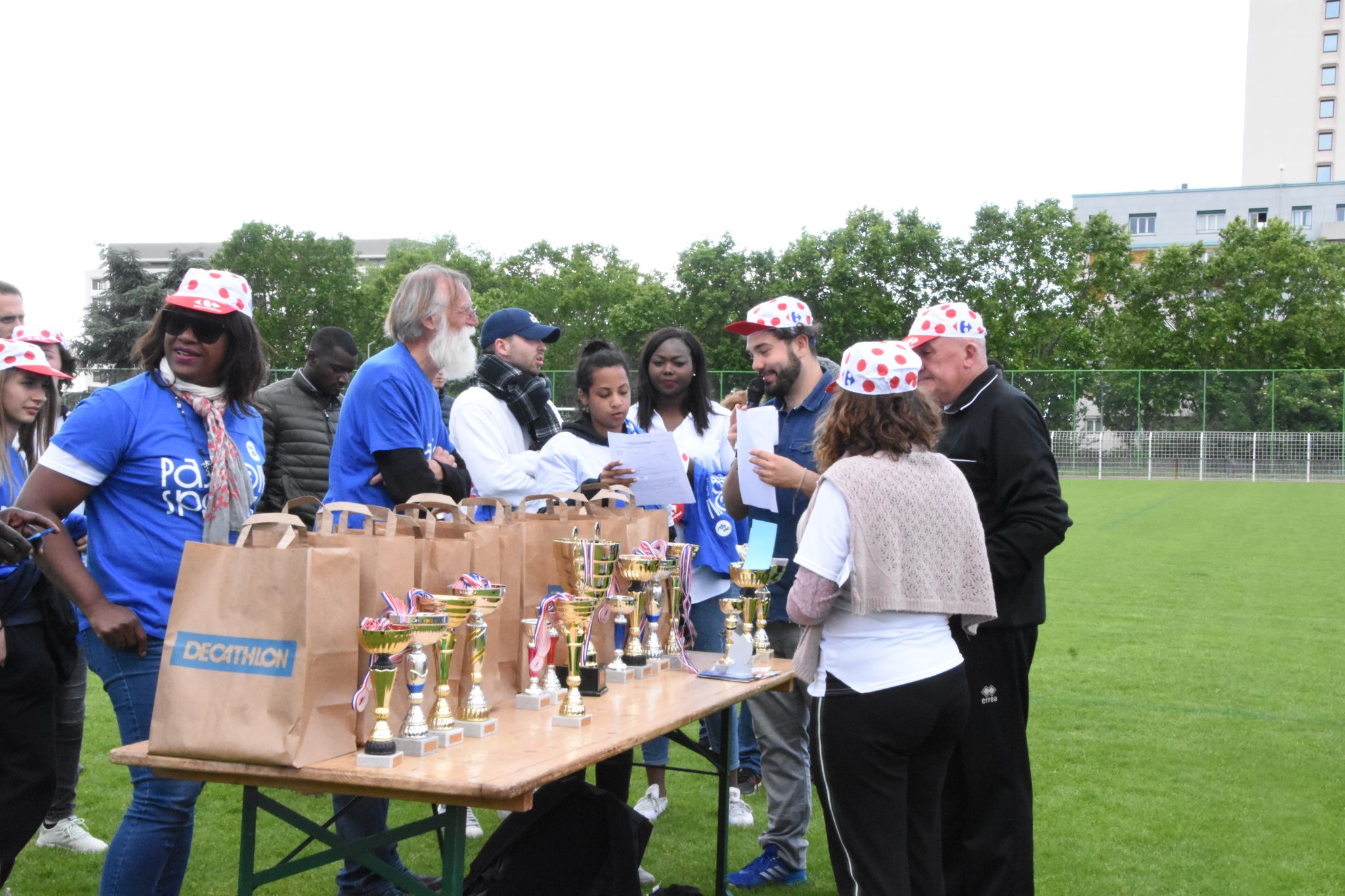 REMISE DES RECOMPENSES